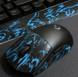 The second generation GPX mouse anti-stickers