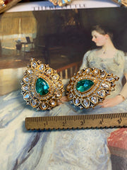 Exquisite Retro Diamonds Court Earrings