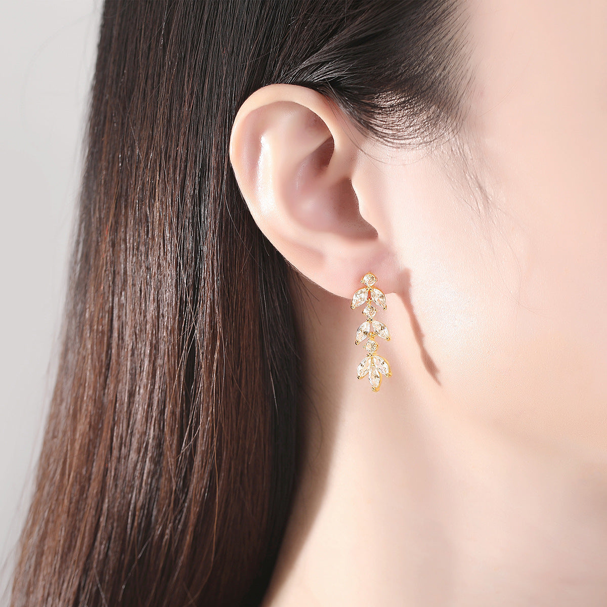 Bridal Zircon Earrings High Quality White