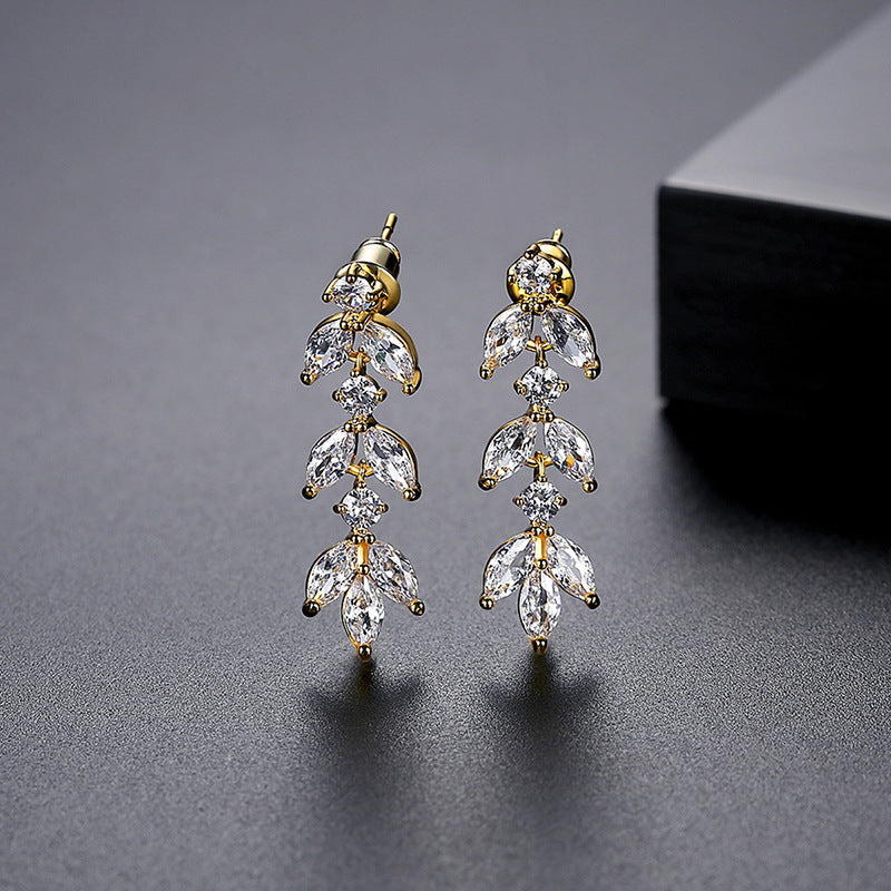 Bridal Zircon Earrings High Quality White