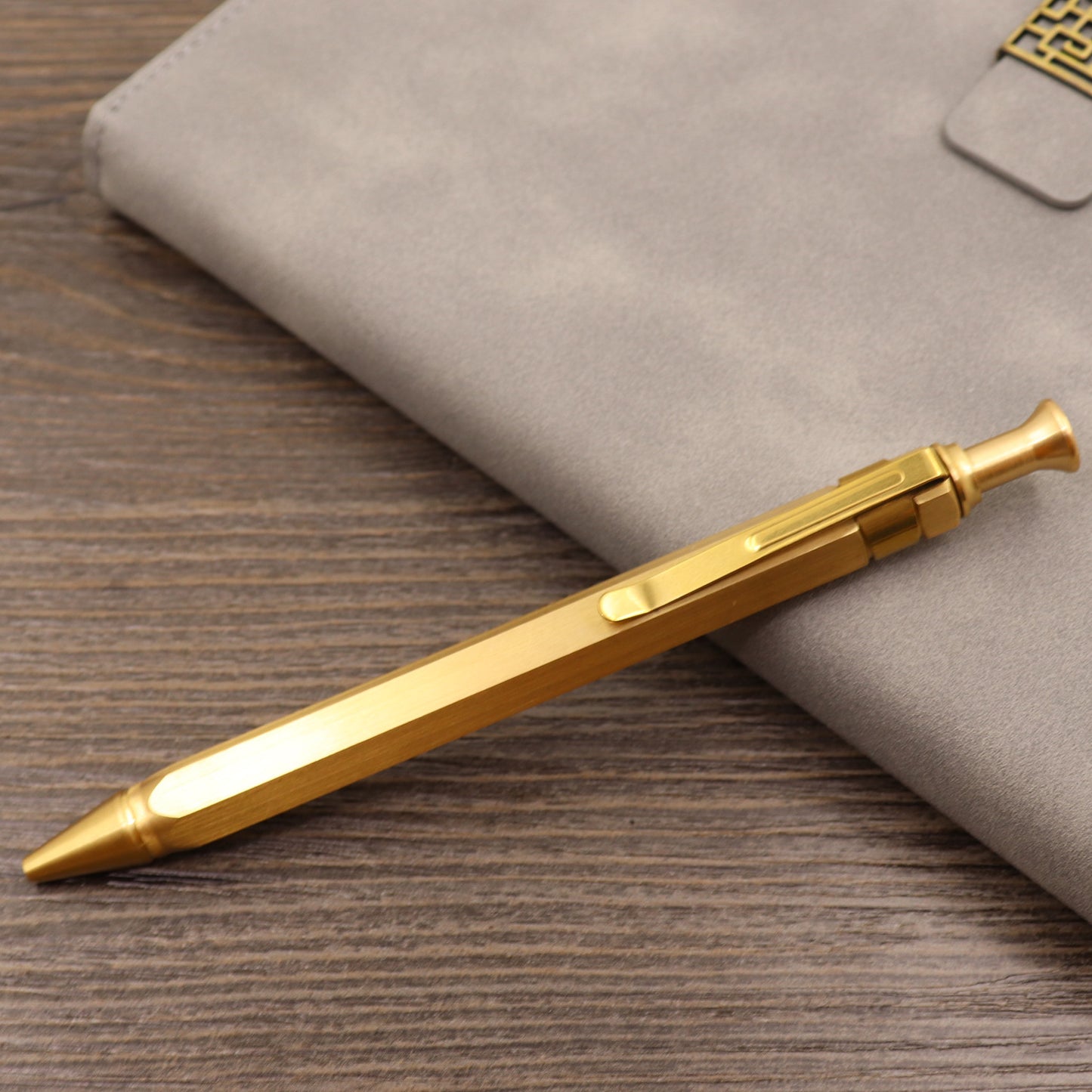 Retro Pure Copper Bolt Type Metal Tactical Pen