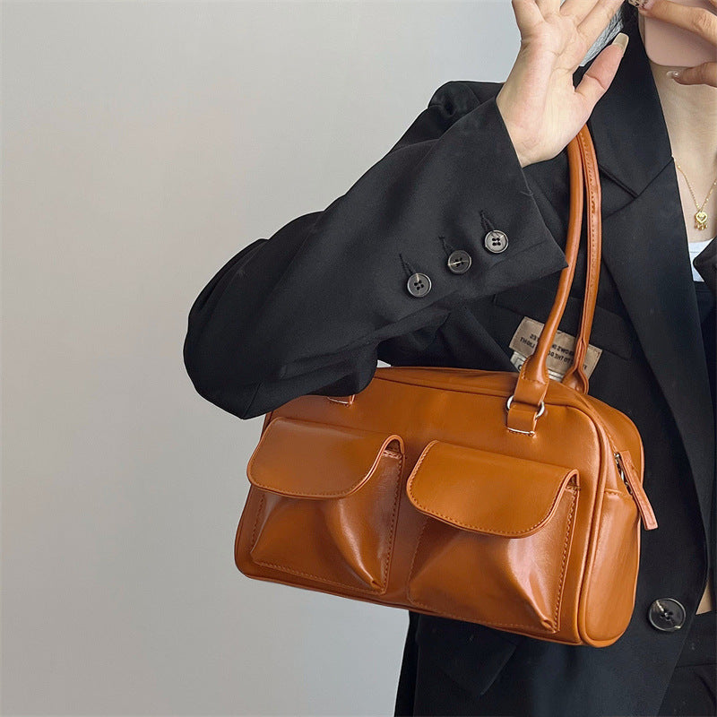 All-match shoulder bag for retro commuters