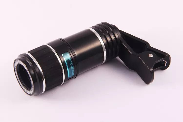 Compatible with Apple, Apple Samsung mobile zoom lens clip universal 70 degree 12 times wide angle high definition green film optical glass lens