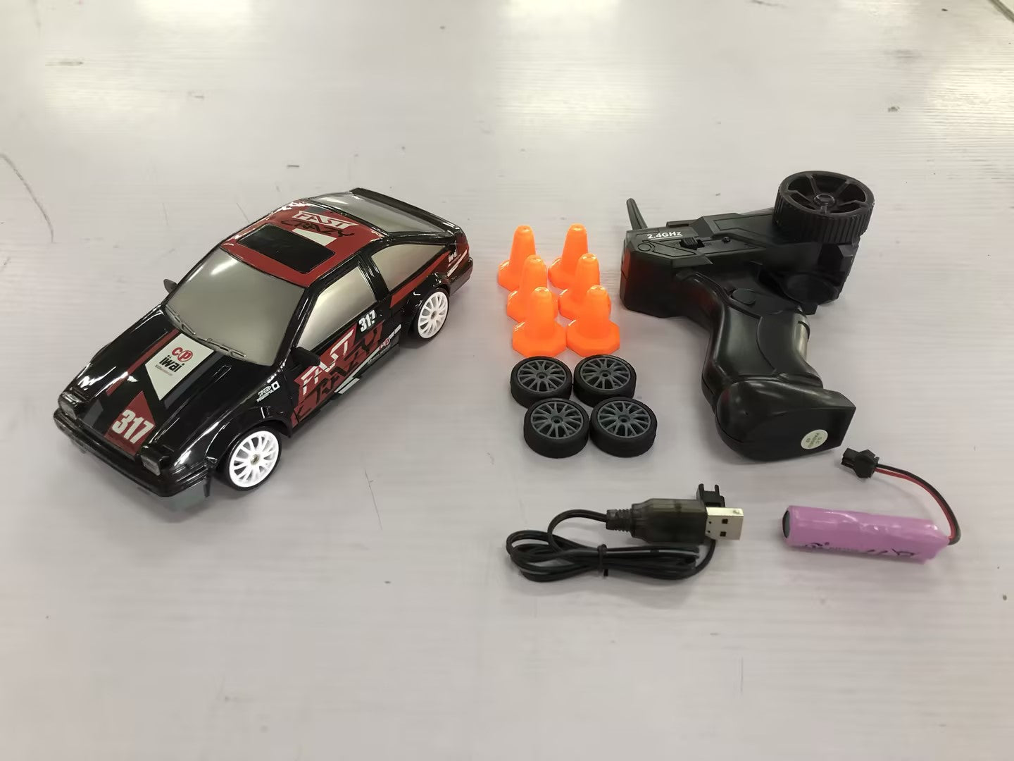 Drift Rc Auto 4WD RC Drift Auto Spielzeug Fernbedienung GTR Modell AE86 Fahrzeug Auto RC Rennwagen Spielzeug Für Kinder Weihnachtsgeschenke 2,4G