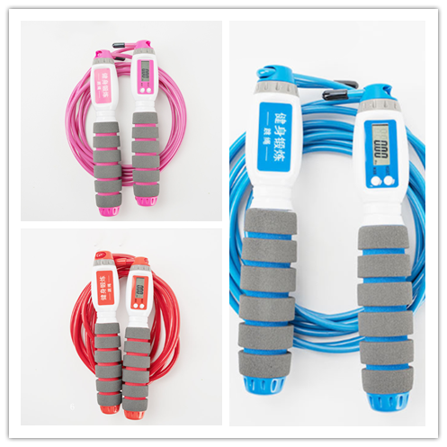 Electronic counting rope for fitness training