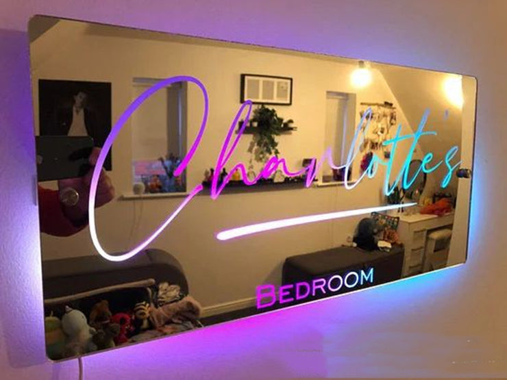 Personalisierter Namensspiegel mit Licht für Schlafzimmer, LED-Leuchtspiegel für die Wand, individuelles Foto,