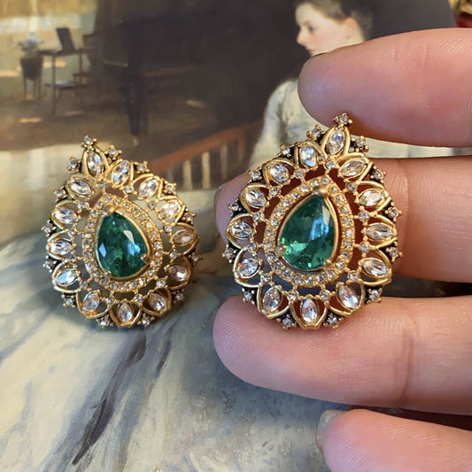 Exquisite Retro Diamonds Court Earrings