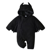 Baby-Halloween-Onesies mit Fledermaus-Kapuze in Form eines kleinen Teufels