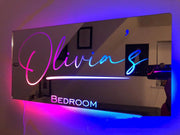 Personalisierter Namensspiegel mit Licht für Schlafzimmer, LED-Leuchtspiegel für die Wand, individuelles Foto,