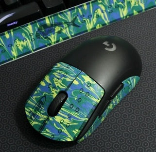 The second generation GPX mouse anti-stickers