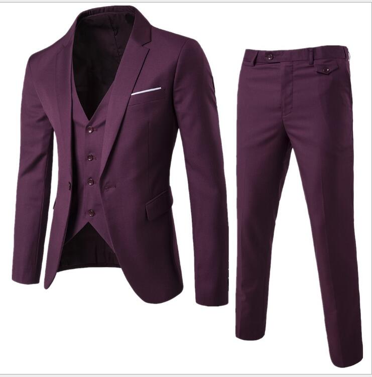 Suits for men also in plus sizes