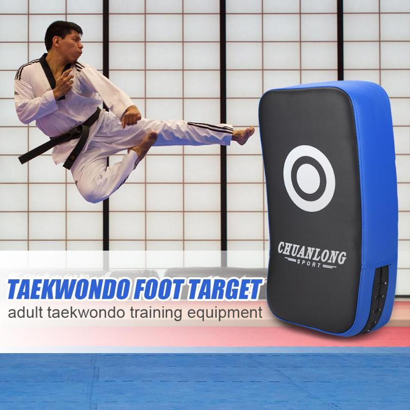 Taekwondo training device, foot target