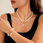 Five-petal Flower Pearl Necklace Special-interest Design