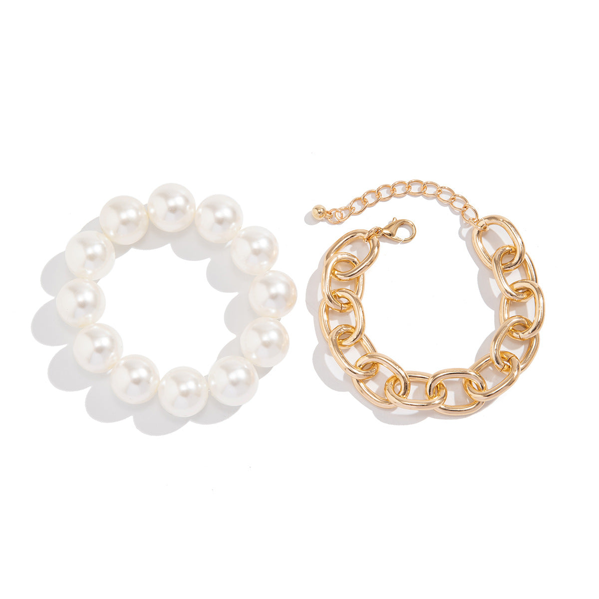 Exaggerated large round pearl bracelet