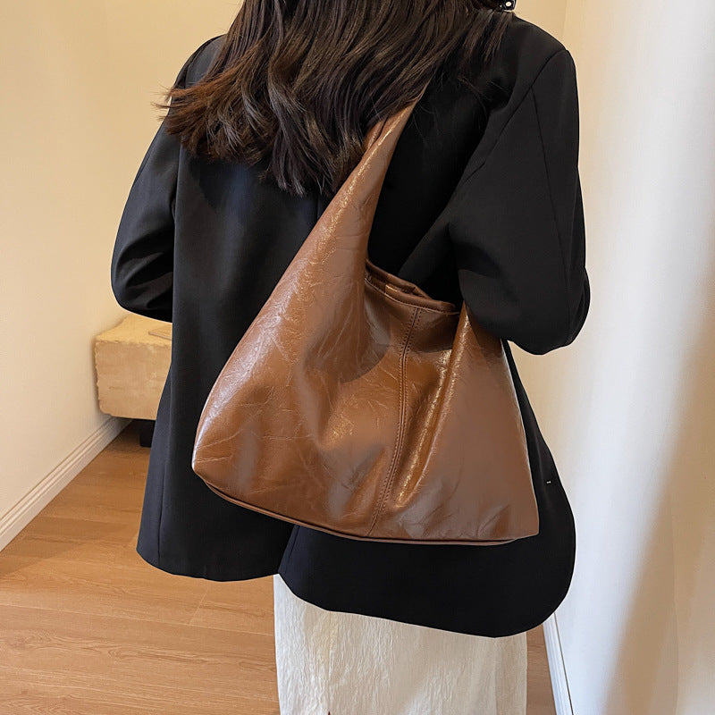 Large capacity soft leather shoulder bag