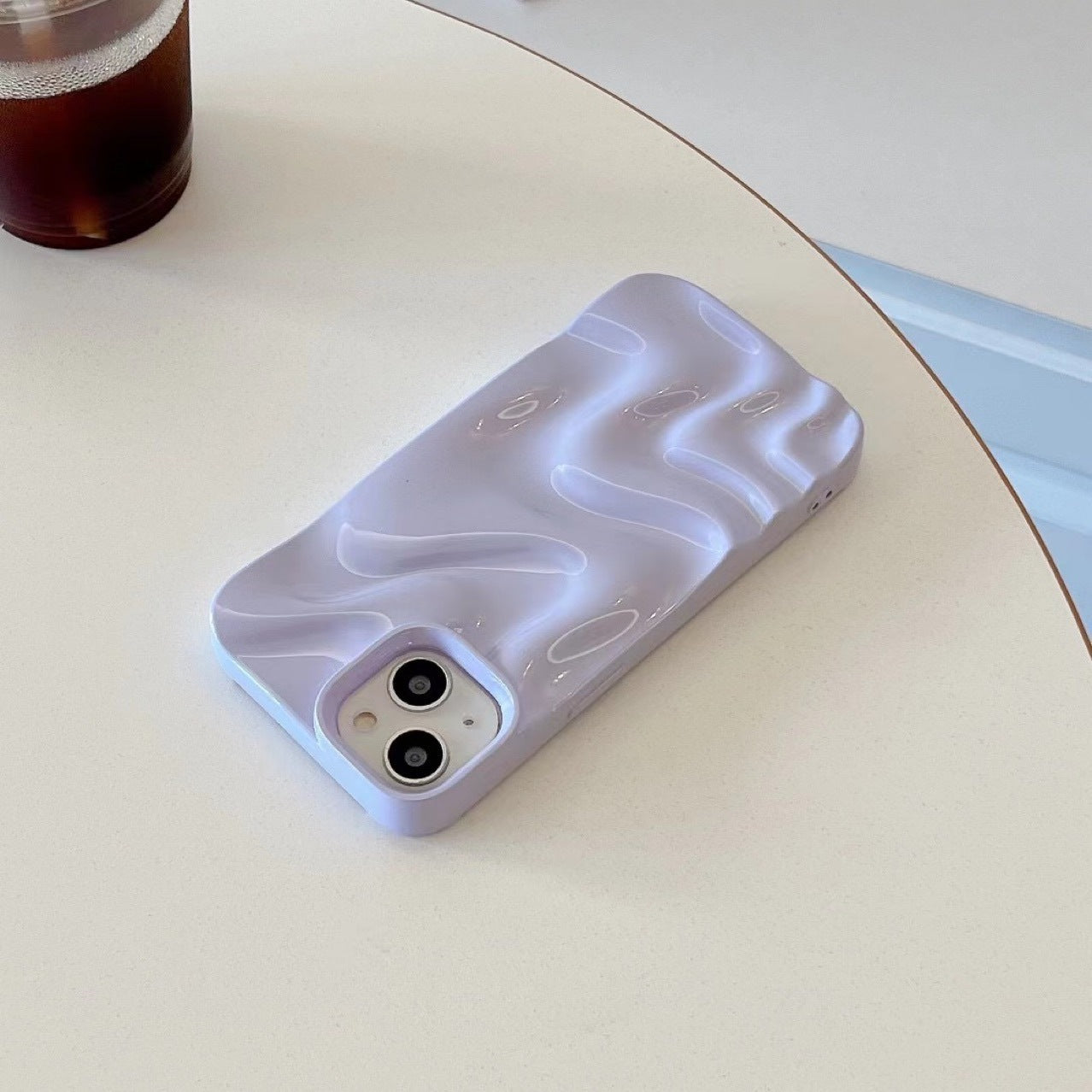 Three dimensional pleated water ripple phone case