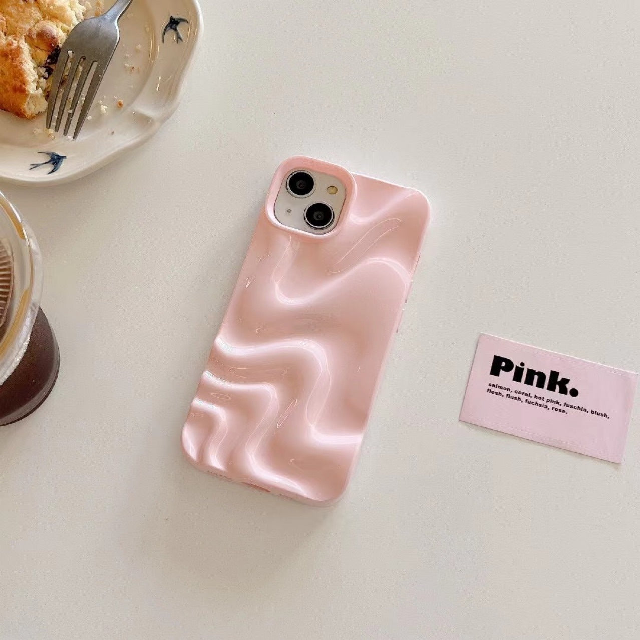 Three dimensional pleated water ripple phone case