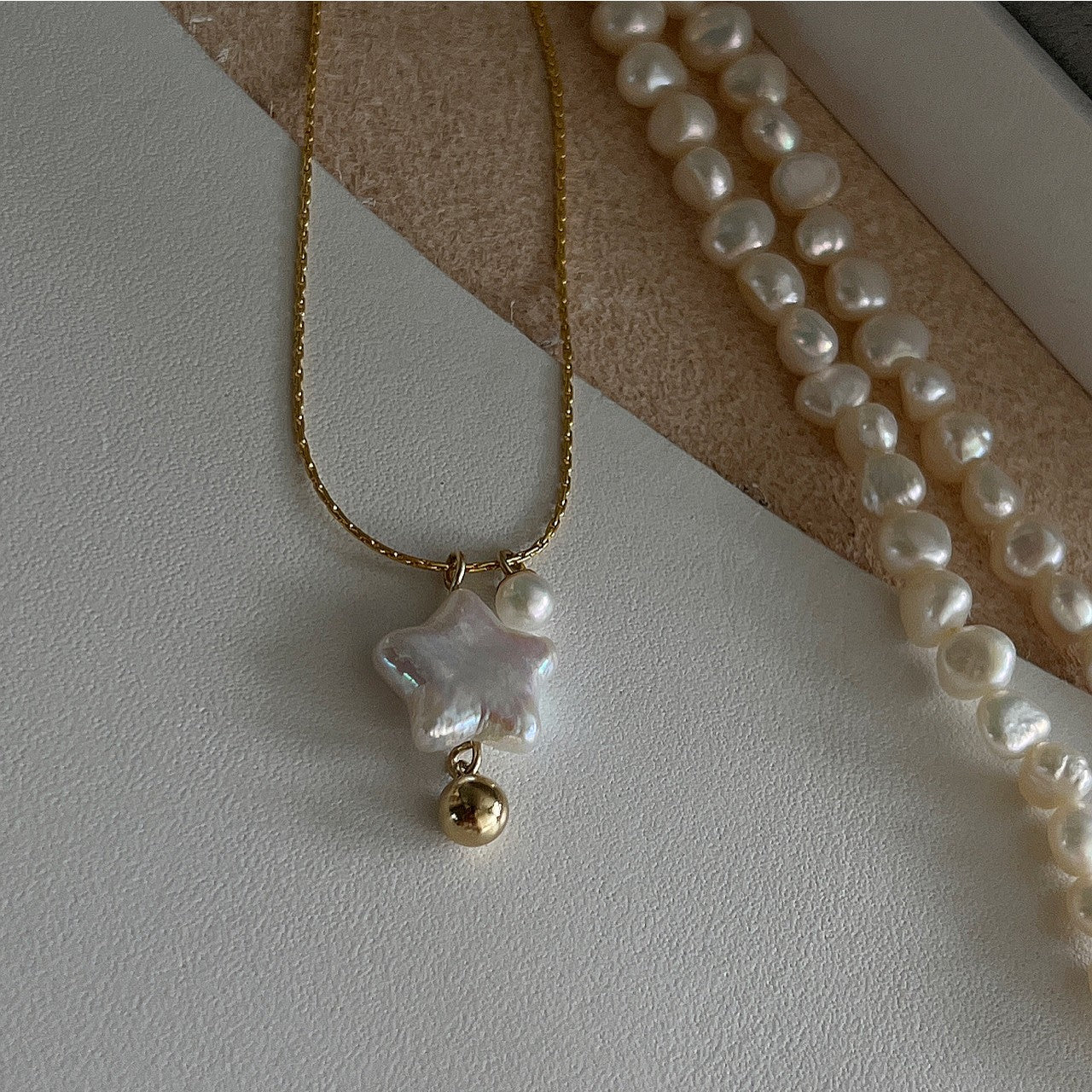 Pearl Baroque Fashion Sweater Chain