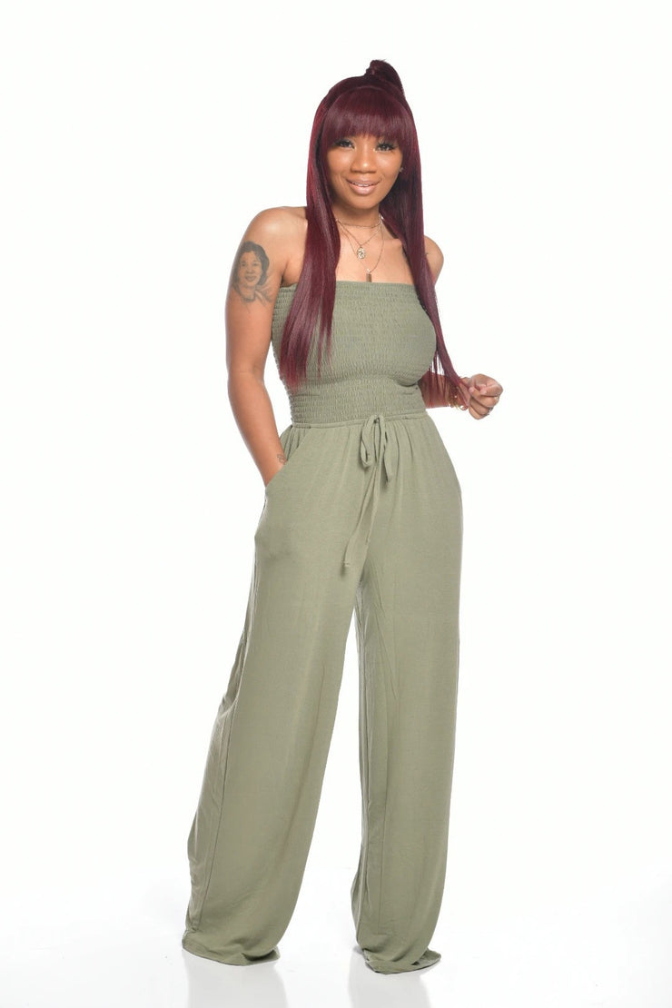 Lässiger Jumpsuit mit weitem Bein und quadratischen Schultern für Damen