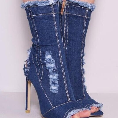 Fashion Runway – Peep-Toe-Stiefeletten aus Denim