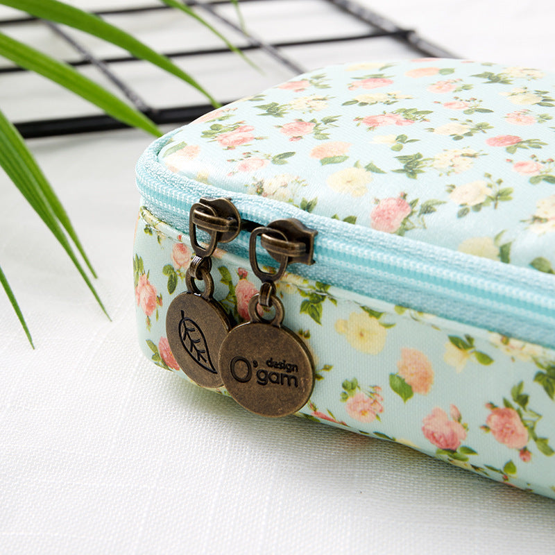 Multifunctional storage bag with pastoral floral pattern