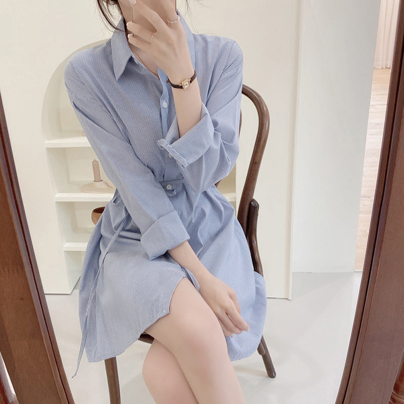 Striped shirt dress in autumn, medium-length, waist-tight temperament