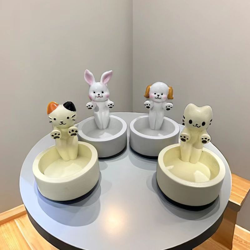 Cartoon Kitten Candle Holder Warming Its Paws Cute Scented Light Holder Cute Grilled Cat Rabbit Dog Aromatherapy Candle Holder