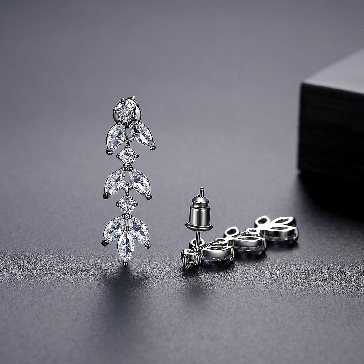 Bridal Zircon Earrings High Quality White