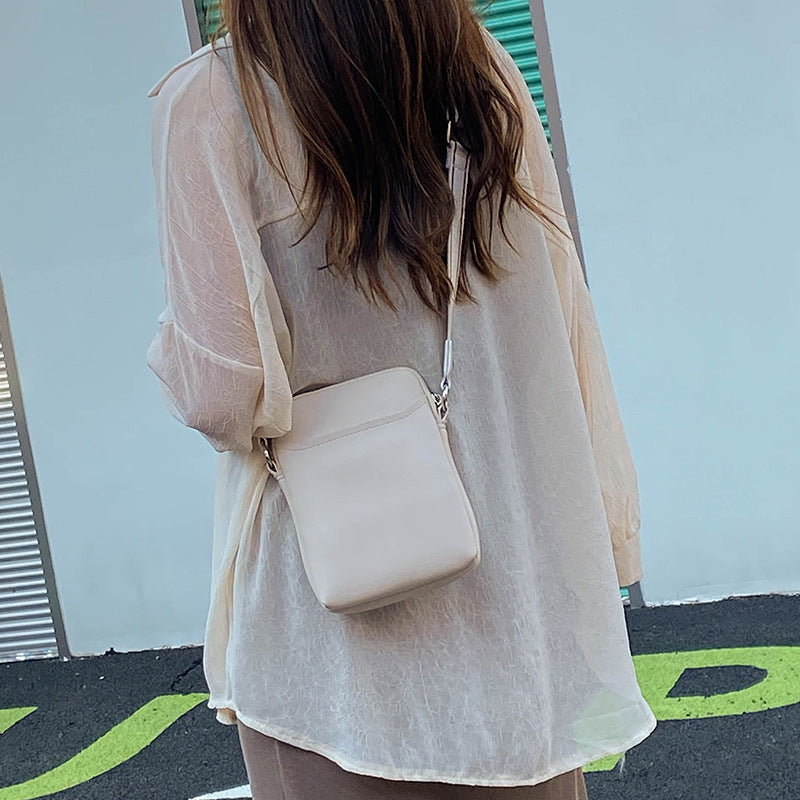 Solid color, simple, small shoulder bag