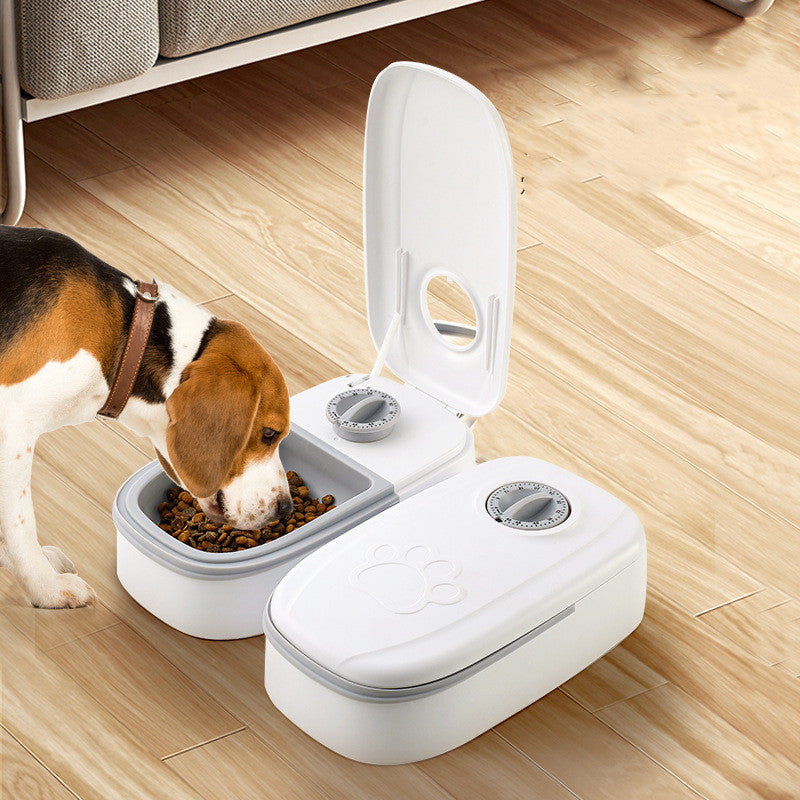 Automatic feeder with intelligent timer for cats and dogs